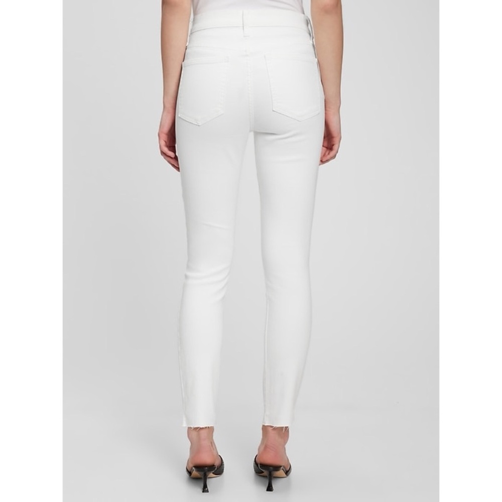 GAP High Rise True Skinny Jeans with Washwell Raw Frayed Optic White - Picture 2 of 5